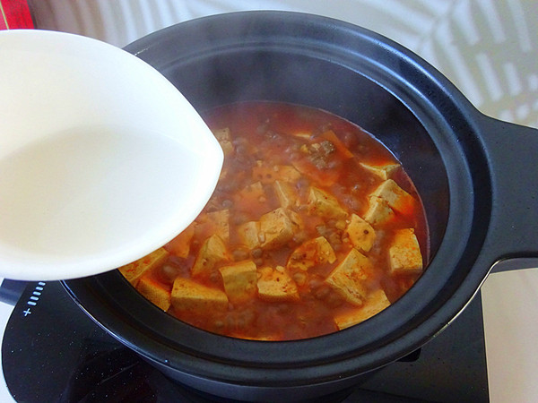 肉末豆腐的做法-香辣味燉菜譜-易網(wǎng)健康養(yǎng)生網(wǎng) 肉末豆腐的做法-香辣味燉菜譜
