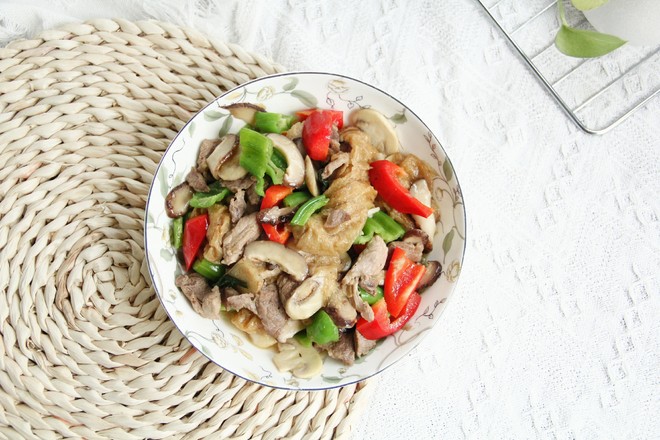 雙菇炒肉絲的做法-咸鮮味炒菜譜-易網健康養生網 雙菇炒肉絲的做法-咸鮮味炒菜譜