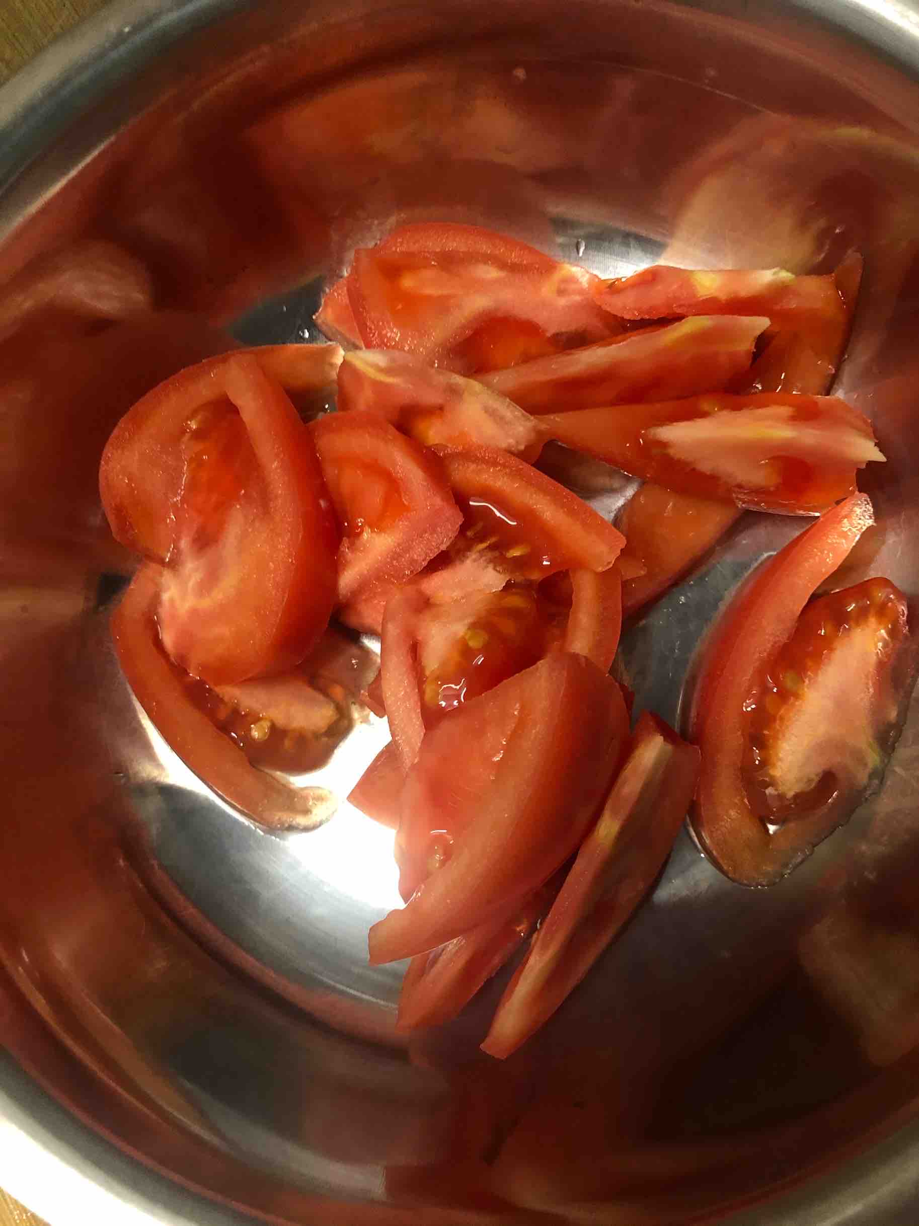西紅柿冬瓜湯的做法-咸鮮味煮菜譜-易網<a href=http://www.fnaogov.cn/ target=_blank class=infotextkey>健康養生</a>網 西紅柿冬瓜湯的做法-咸鮮味煮菜譜