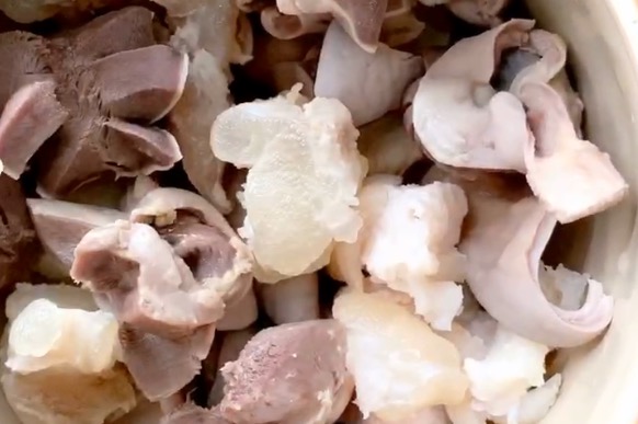 食材“八仙過海各顯神通”一壇鮮的不得了的做法-咸鮮味燉菜譜-易網(wǎng)健康養(yǎng)生網(wǎng) 食材“八仙過海各顯神通”一壇鮮的不得了的做法-咸鮮味燉菜譜