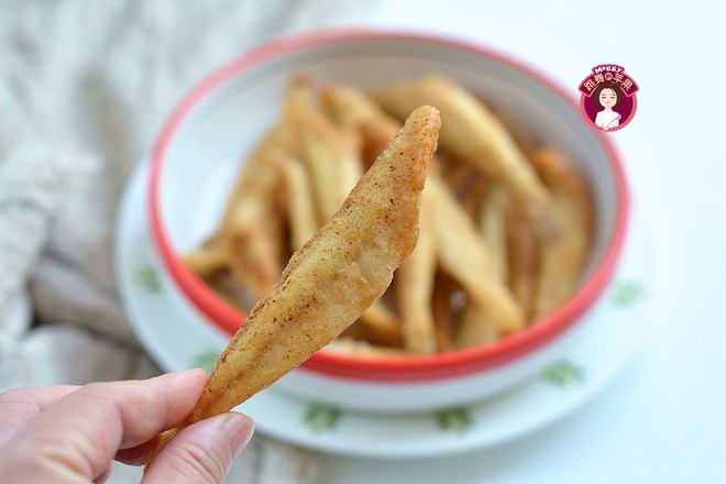 油炸沙丁魚的做法-咸鮮味炸菜譜-易網(wǎng)健康養(yǎng)生網(wǎng) 油炸沙丁魚的做法-咸鮮味炸菜譜