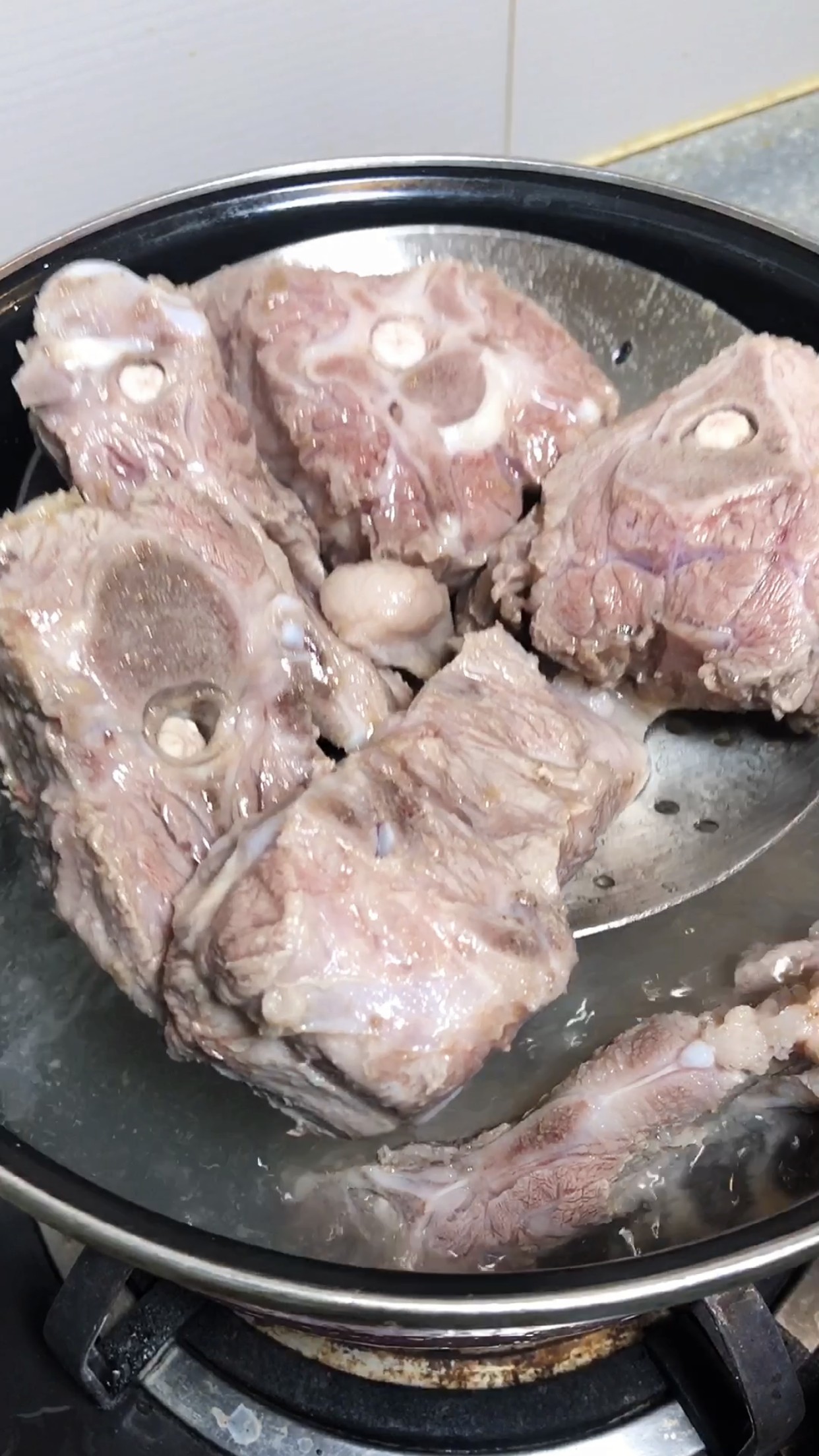 香辣羊蝎子的做法-香辣味燉菜譜-易網健康養(yǎng)生網 香辣羊蝎子的做法-香辣味燉菜譜