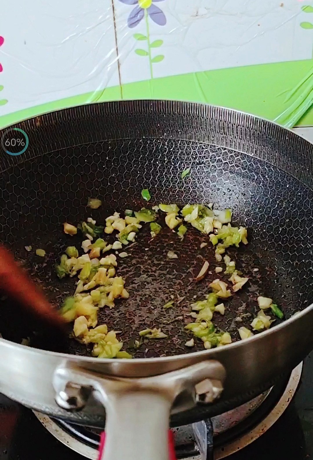 年菜餐桌一道硬菜,老少皆愛…鐵板黑椒牛柳的做法-黑椒味炒菜譜-易網健康養生網 年菜餐桌一道硬菜,老少皆愛…鐵板黑椒牛柳的做法-黑椒味炒菜譜