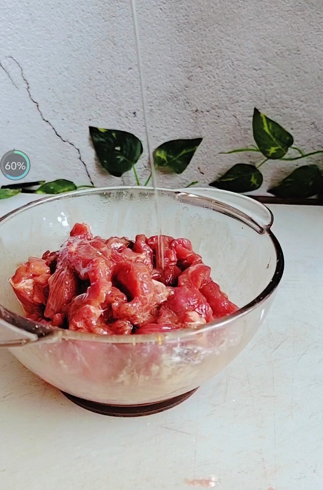 年菜餐桌一道硬菜,老少皆愛…鐵板黑椒牛柳的做法-黑椒味炒菜譜-易網健康養生網 年菜餐桌一道硬菜,老少皆愛…鐵板黑椒牛柳的做法-黑椒味炒菜譜