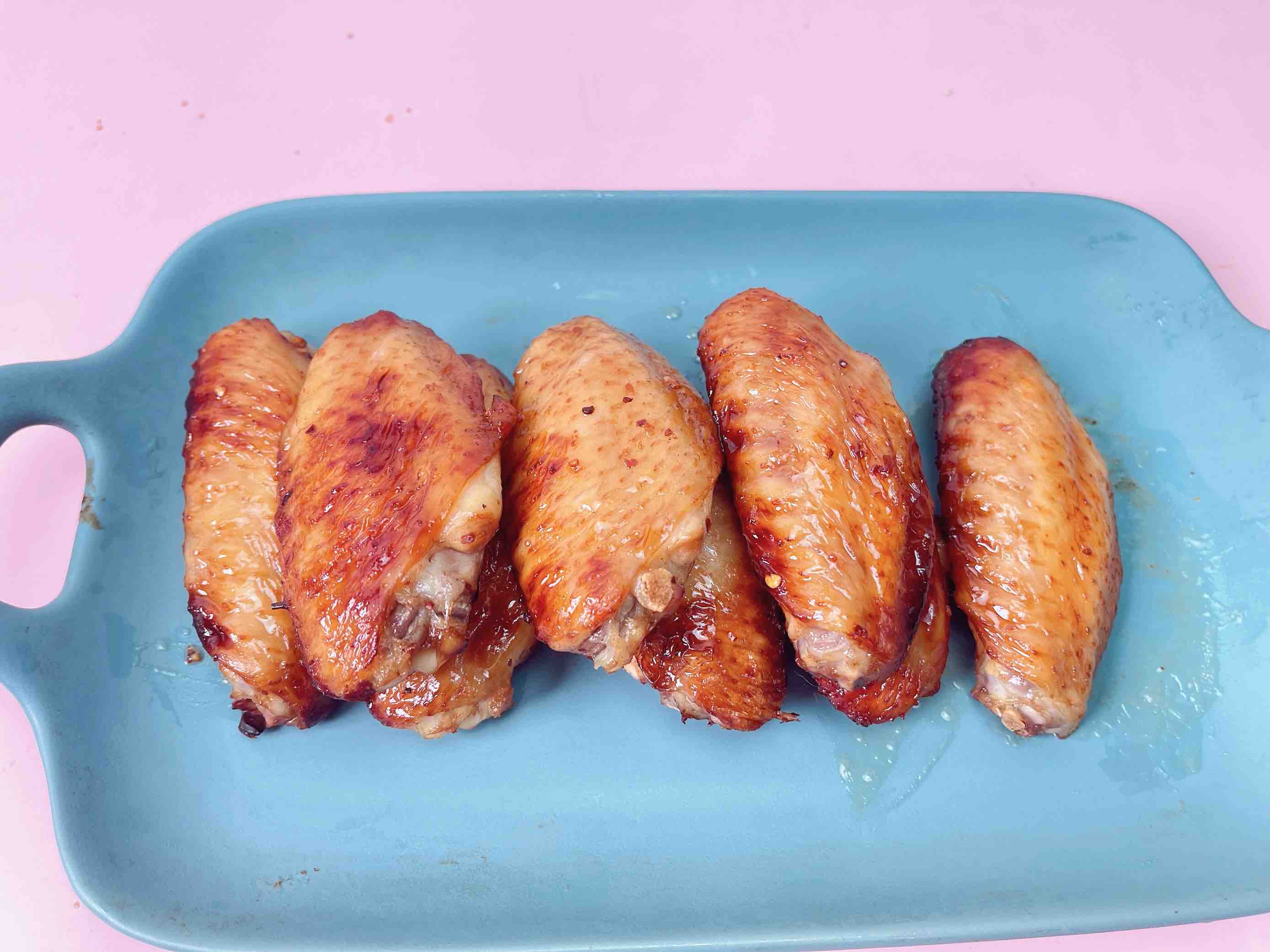 香烤雞翅的做法-香辣味烤菜譜-易網(wǎng)健康養(yǎng)生網(wǎng) 香烤雞翅的做法-香辣味烤菜譜