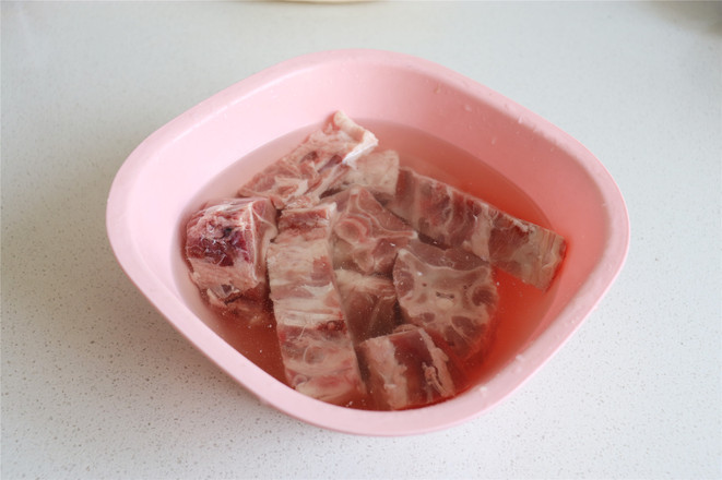 羊蝎子燉蘿卜的做法-家常味燉菜譜