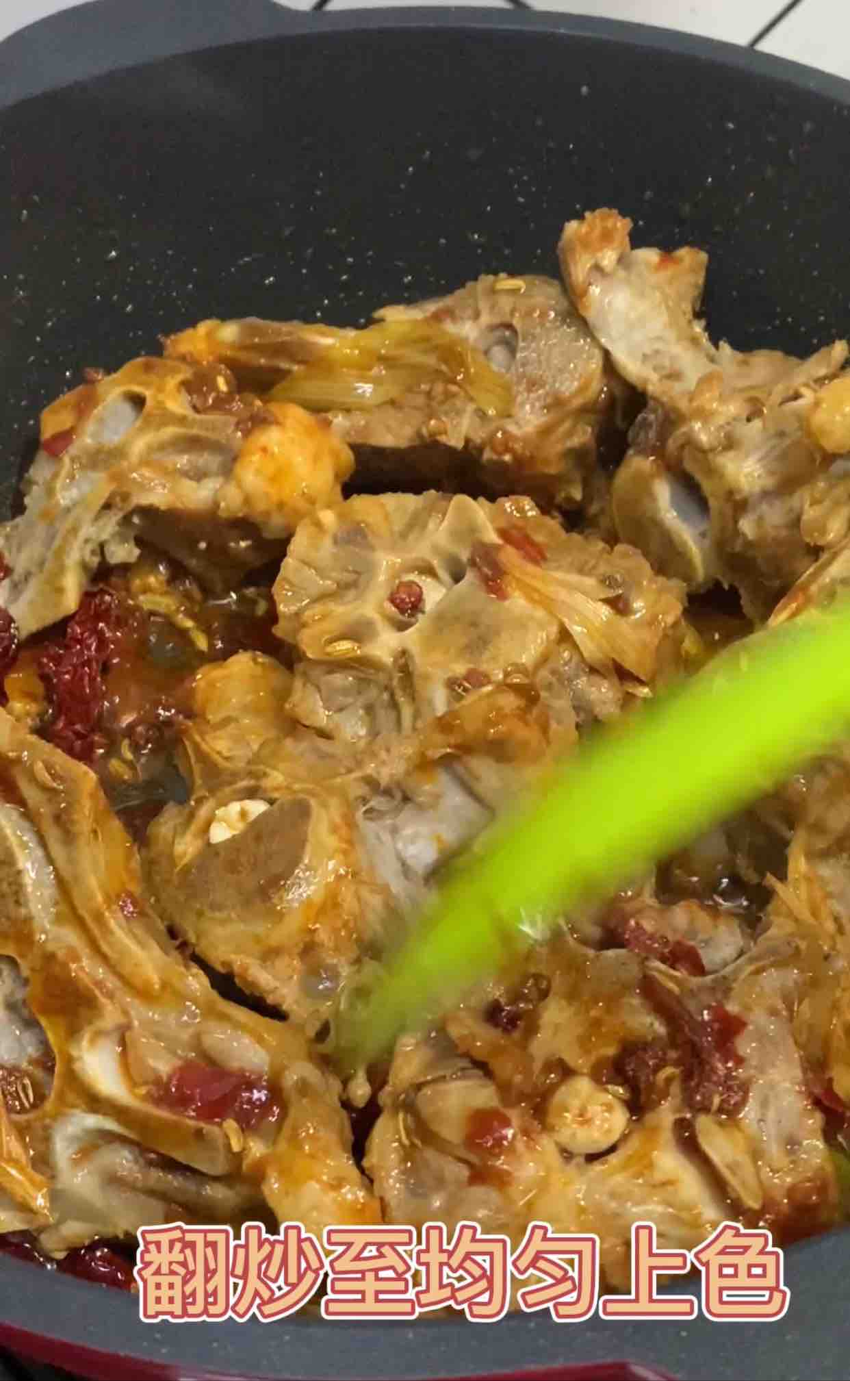 香辣羊蝎子，簡直太費米飯了的做法-香辣味燒菜譜