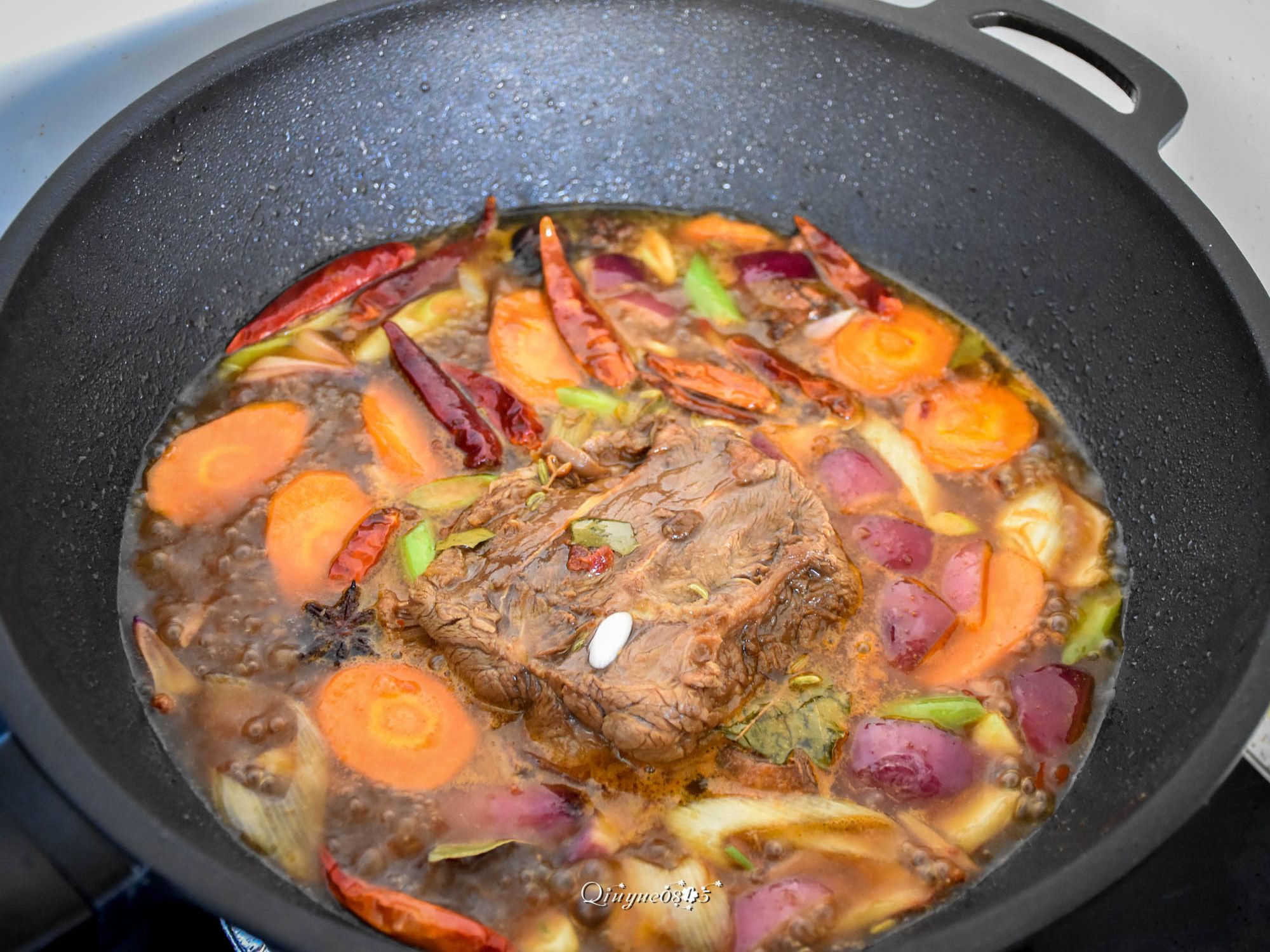 和老廚師學做醬牛肉,年夜飯妥妥的C位菜的做法-醬香味燉菜譜-易網健康養生網 和老廚師學做醬牛肉,年夜飯妥妥的C位菜的做法-醬香味燉菜譜