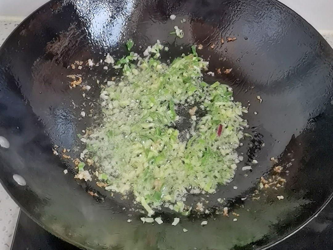 年夜飯富貴吉祥京醬肉絲豆皮卷,卷住好運財運卷住所有美好的做法-咸鮮味炒菜譜-易網健康養生網 年夜飯富貴吉祥京醬肉絲豆皮卷,卷住好運財運卷住所有美好的做法-咸鮮味炒菜譜