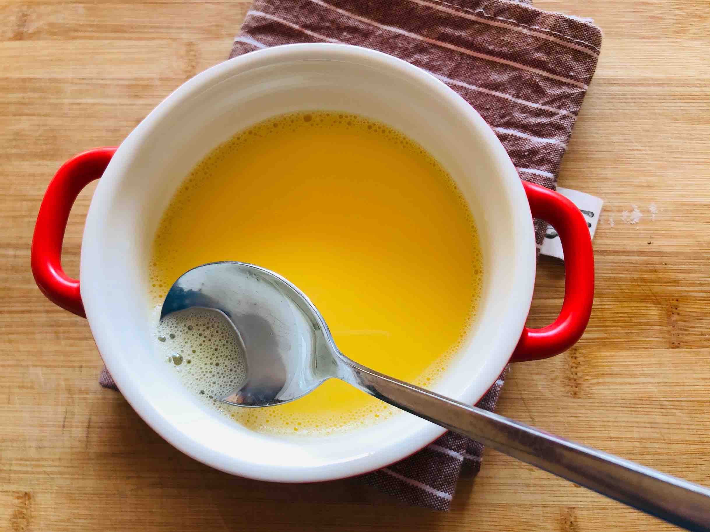 年夜飯快手蒸菜:美極水蒸蛋的做法-咸鮮味蒸菜譜-易網(wǎng)健康養(yǎng)生網(wǎng) 年夜飯快手蒸菜:美極水蒸蛋的做法-咸鮮味蒸菜譜