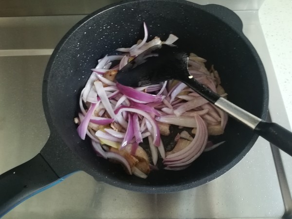 干鍋茶樹(shù)菇的做法-家常味炒菜譜
