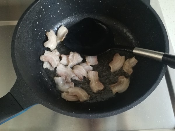 干鍋茶樹(shù)菇的做法-家常味炒菜譜