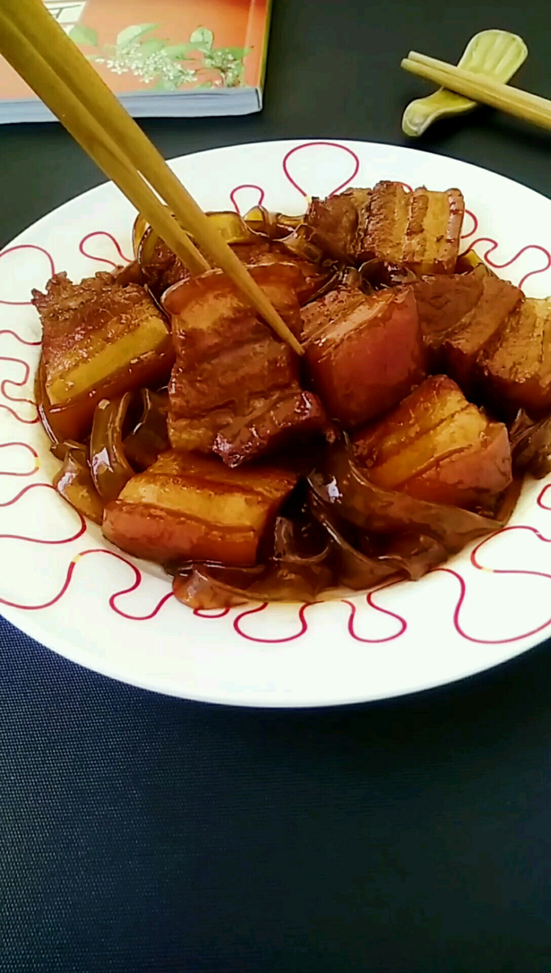 噬肉足 看過來的做法-咸鮮味燒菜譜-易網健康養生網 噬肉足 看過來的做法-咸鮮味燒菜譜