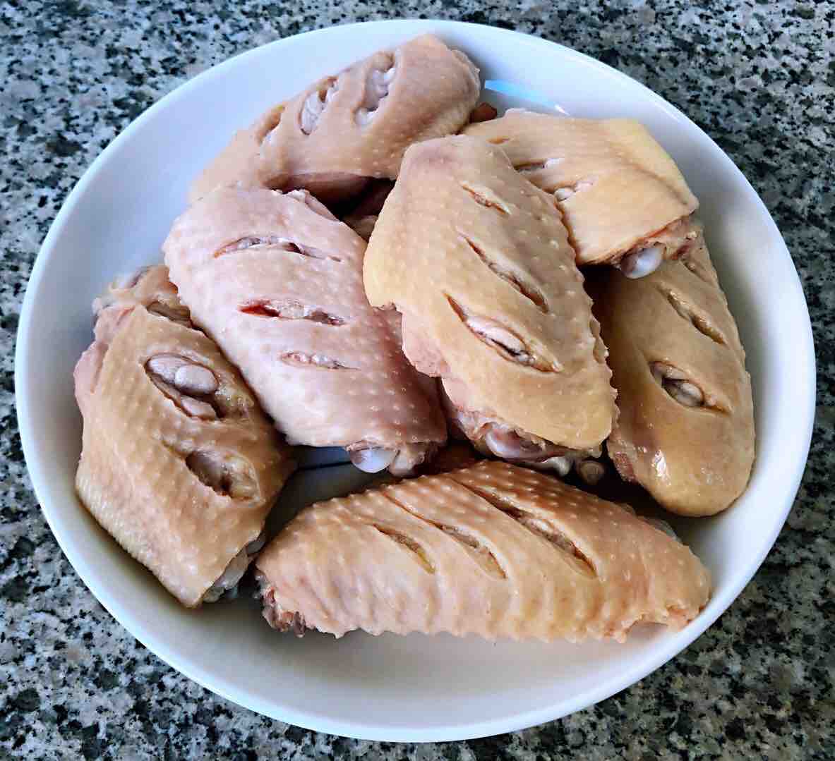 土豆胡蘿卜燉雞翅的做法-咸鮮味燉菜譜-易網健康養生網 土豆胡蘿卜燉雞翅的做法-咸鮮味燉菜譜