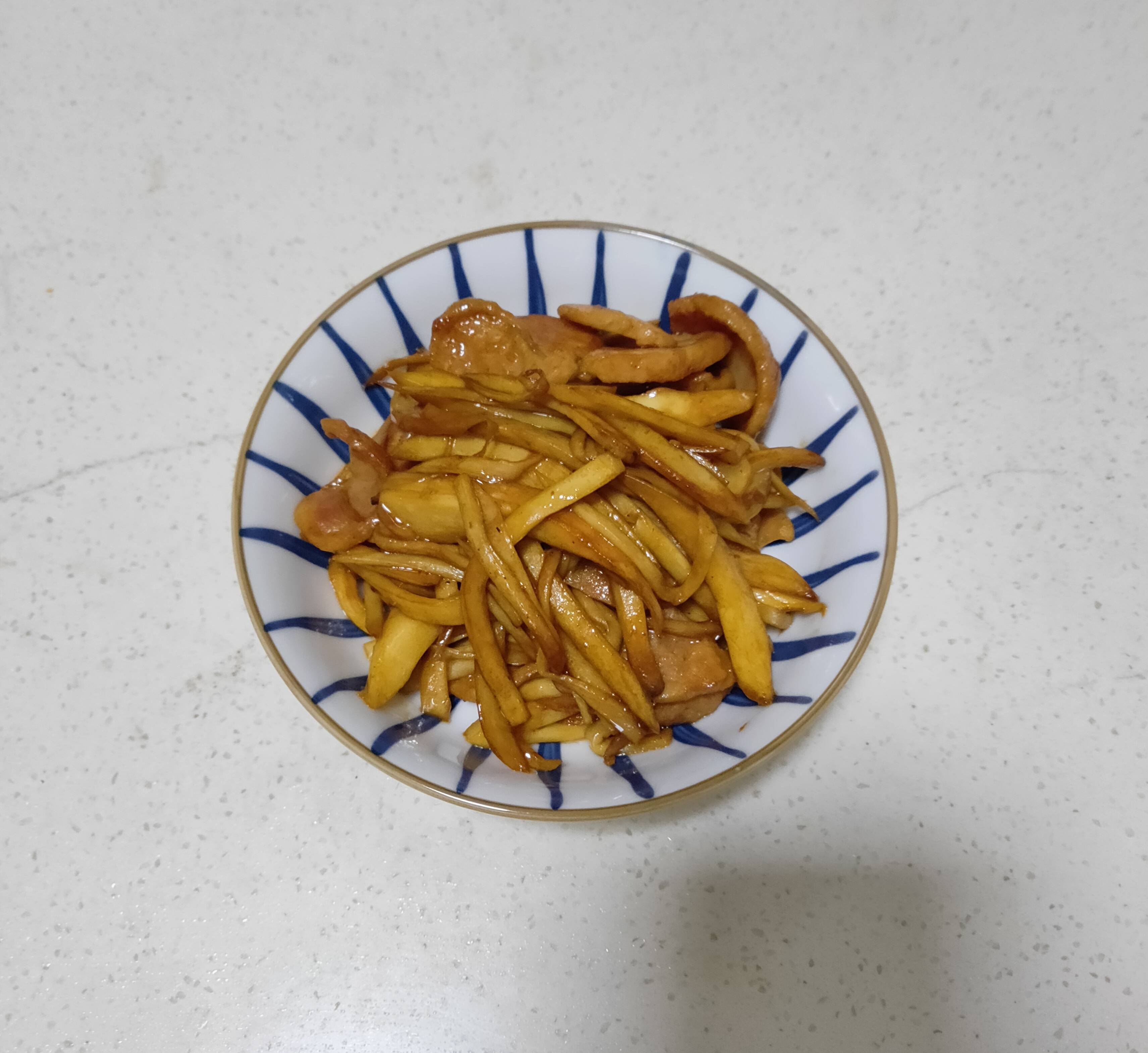 杏鮑菇炒肉腸的做法-咸鮮味炒菜譜-易網健康養生網 杏鮑菇炒肉腸的做法-咸鮮味炒菜譜