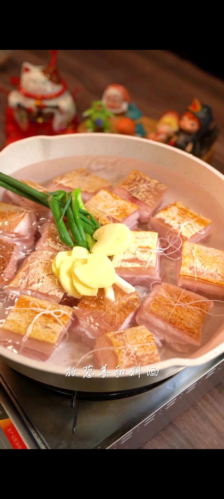 傳統(tǒng)名菜東坡肉，妥妥的硬菜！的做法-甜味燉菜譜