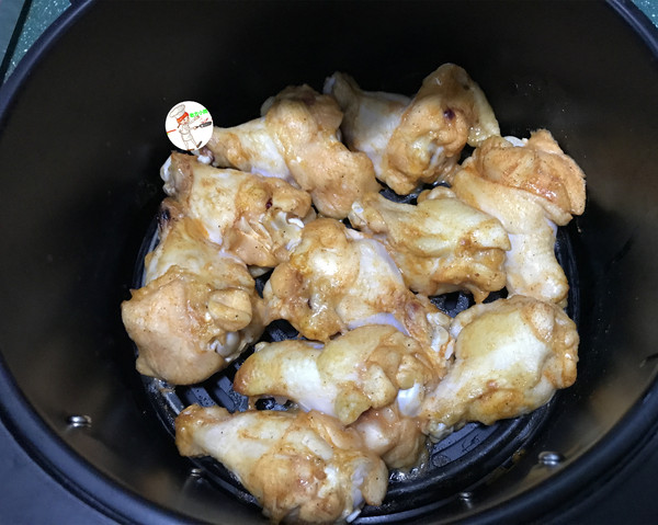 奧爾良烤雞翅根的做法-香辣味烤菜譜-易網健康養生網 奧爾良烤雞翅根的做法-香辣味烤菜譜
