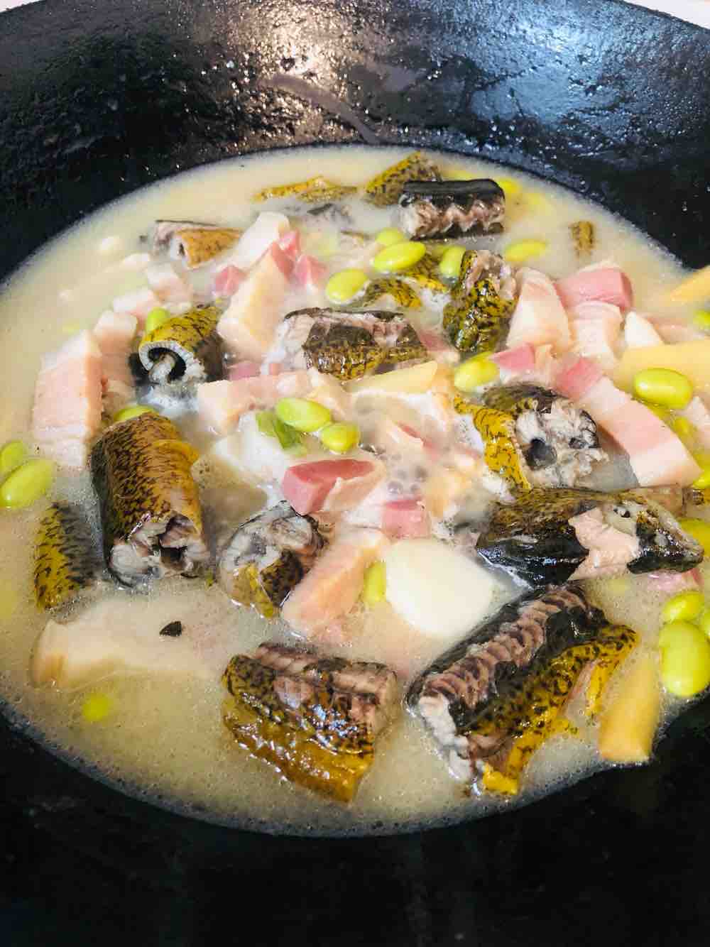 咸肉黃鱔的做法-咸鮮味煮菜譜-易網健康養生網 咸肉黃鱔的做法-咸鮮味煮菜譜