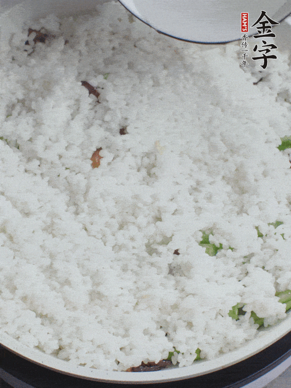 醬油肉豆角燜飯的做法-家常味燜菜譜-易網(wǎng)健康養(yǎng)生網(wǎng) 醬油肉豆角燜飯的做法-家常味燜菜譜