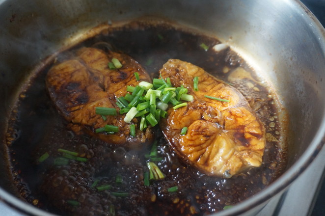 濃油赤醬紅燒魚的做法-家常味燒菜譜-易網健康養生網 濃油赤醬紅燒魚的做法-家常味燒菜譜