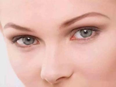 水腫、黑眼圈只是因?yàn)闆]睡好？女性眼部問題潛藏的病癥