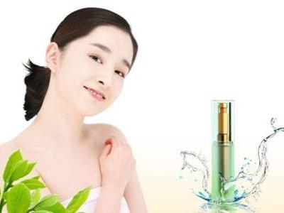晚上護(hù)膚品的正確使用順序，睡前是護(hù)膚的最好時(shí)機(jī)