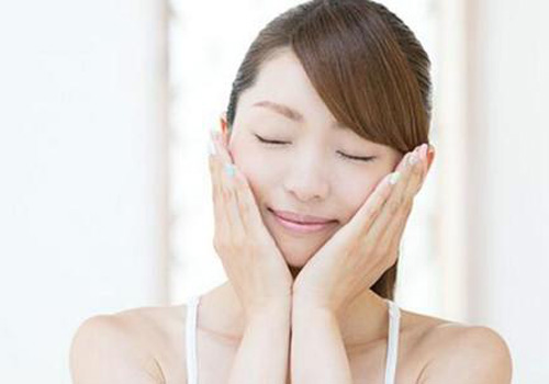 女人經(jīng)常熬夜要如何保養(yǎng)? 做到這4點肌膚重?zé)ü獠?