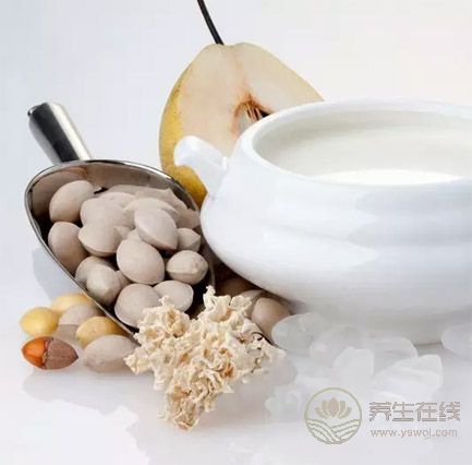 秋季養(yǎng)生宜吃“白”，四款秋季養(yǎng)生食方拿走不謝