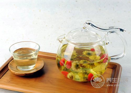 秋燥潤肺養(yǎng)生試試四款養(yǎng)生茶