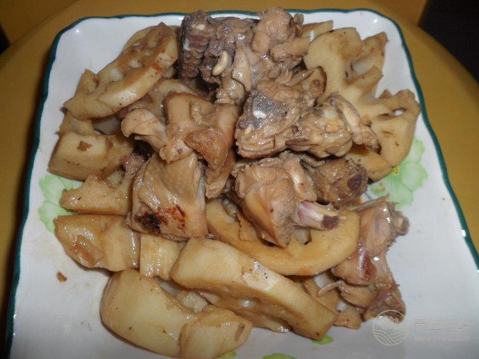 秋季潤燥首選蓮藕 八款蓮藕食譜滋補(bǔ)一秋