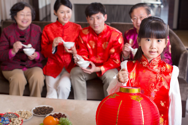 南北過年差異有哪些?文化的差異體現在這里-易網健康<a href=http://www.fnaogov.cn/jkys/ target=_blank class=infotextkey>養生</a>網 南北過年差異有哪些?文化的差異體現在這里