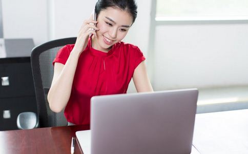 眼睛干澀怎么辦 眼睛發脹 青光眼 <a href=http://www.fnaogov.cn/tags-白內障.html target=_blank class=infotextkey>白內障</a>