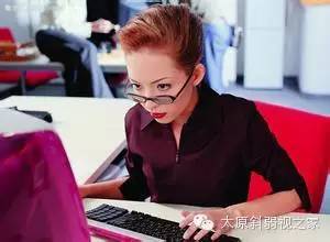 眼睛干澀、充血，原是電腦輻射惹的禍