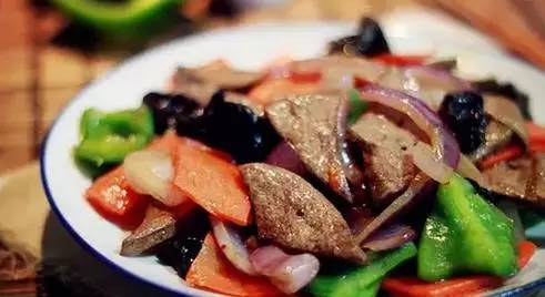 吃什么對眼睛好？介紹八大護眼食物有哪些？