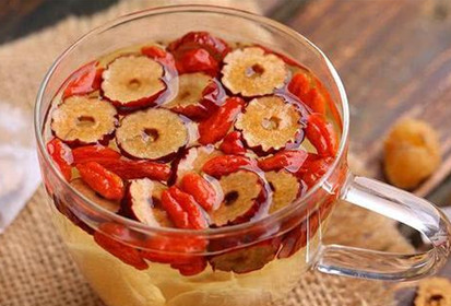 熬夜后養(yǎng)肝護(hù)肝喝四種茶最好