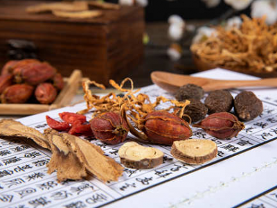 吃什么補氣血 能養(yǎng)肝補腎的養(yǎng)生粥
