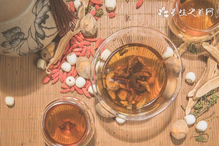 當歸怎樣泡水喝-易網<a href=http://www.fnaogov.cn/ target=_blank class=infotextkey>健康養生</a>網 當歸怎樣泡水喝